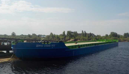 В России спущено на воду 75-метровое судно «Двина-сплав» для перевозки грузов