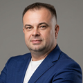 speaker photo
