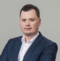 speaker photo