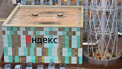 «Яндекс» увольняет сотни сотрудников. Сокращения коснулись направлений поисковых сервисов и ИИ