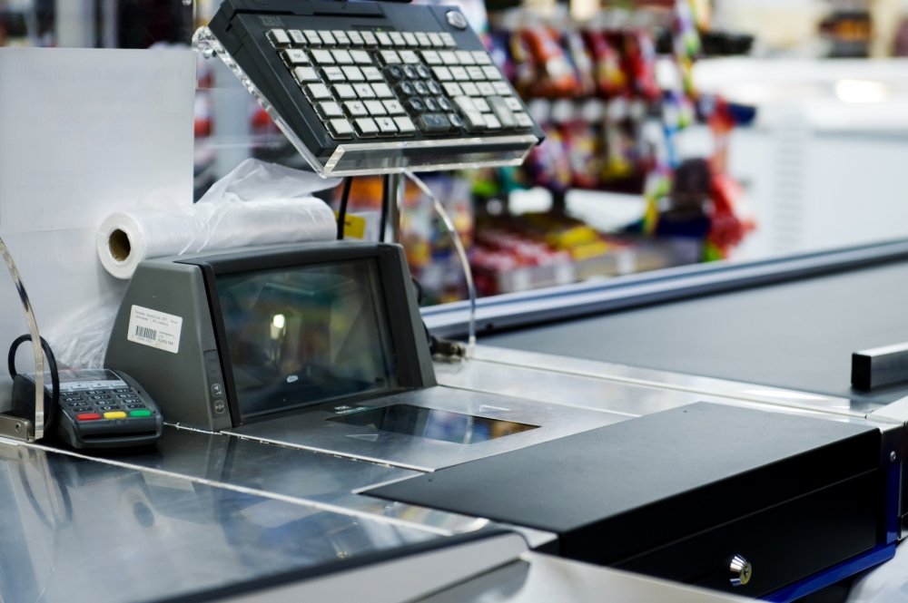 Автоматизация магазина. Автоматизация торговли. Кассовое оборудование для магазина. Касса в магазине. Кассовый аппарат apollo 96.