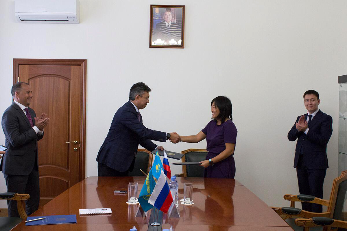 германия документ подписанный меркель. соглашение 2019. меркель и э. трехстороннее соглашение ро. соглашение 2019.