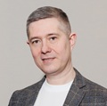 speaker photo