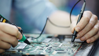 Объем российского рынка услуг по ремонту электроники за год вырос на 3,7% и достиг 76,76 млрд рублей