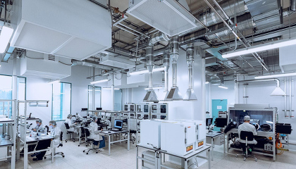 В Москве запущено новое предприятие по выпуску микросхем. Там будут производить по 200 тыс. чипов в месяц