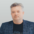 speaker photo
