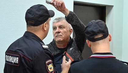 Экс-главу департамента управления ИТ-сервисами «Почты России» не выпустили по УДО