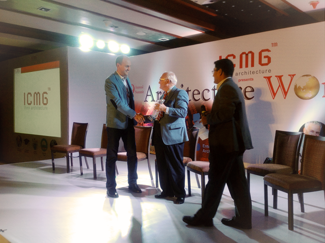 Файл:Architecture awards vruchenie.png