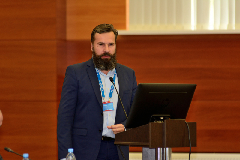 Файл:Ефимов Евгений--дир-проект-СКАУТ-СПб.jpg