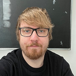 Чжун Джеймс (James Zhong)