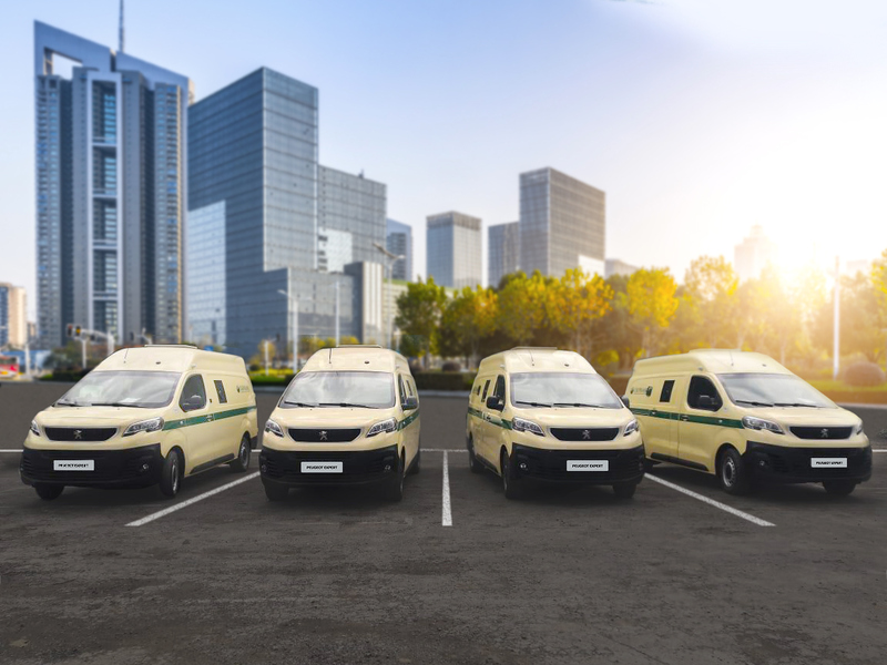 Файл:Peugeot Expert Сбербанк (2).jpg