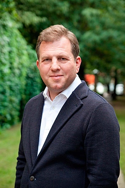 Дмитрий Сергеев