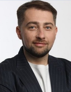 Чумаков Олег.