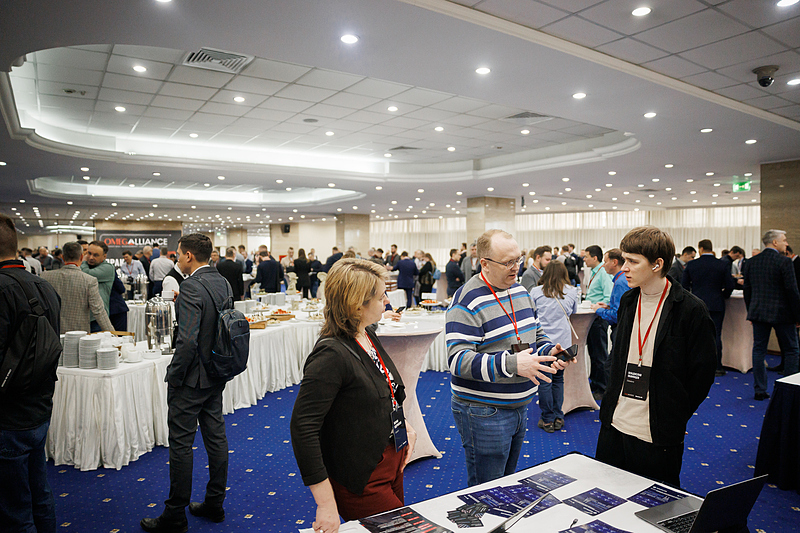 Файл:Фото 19В кулуарах.jpg