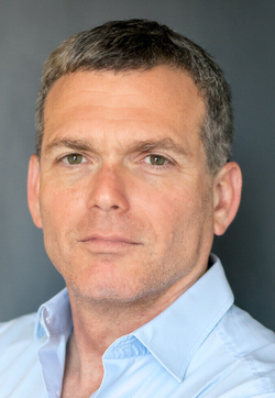 Надав Зафрир (Nadav Zafrir)