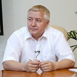 Рустам назаров крест биография