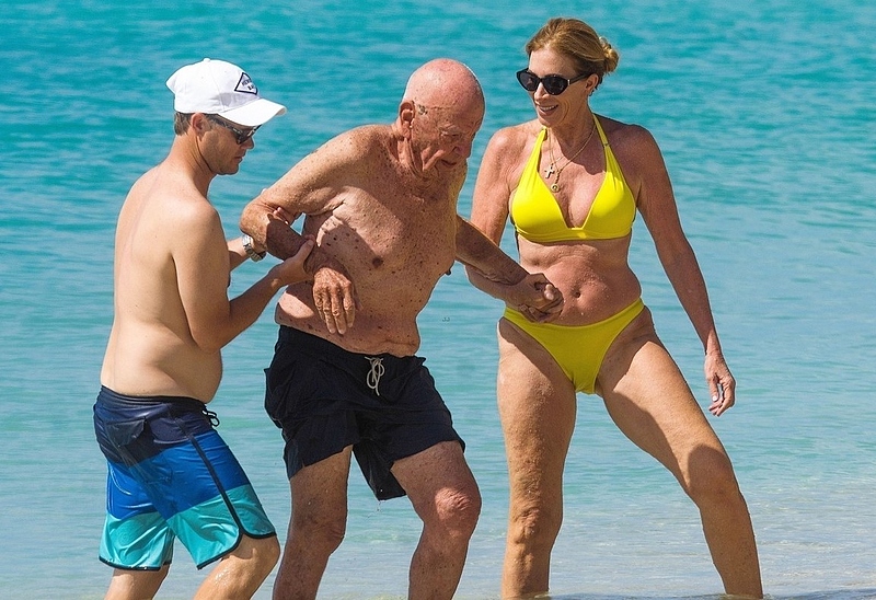 Файл:Rupert-murdoch-fiancee-ann-lesley-smith-beach-photos-003.jpg