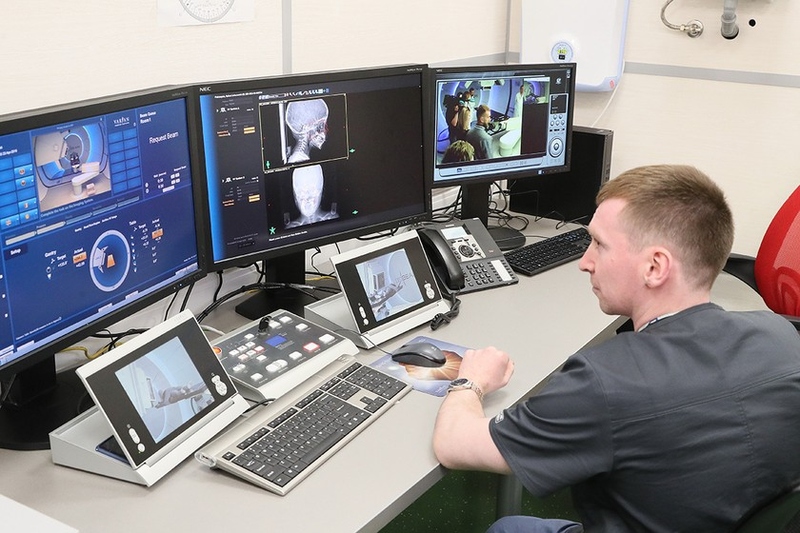 Файл:Foton centr840.jpg