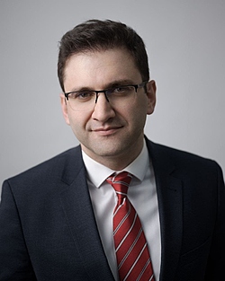 Назаралиев Ислам Замирович