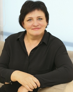 Антонова Лариса.