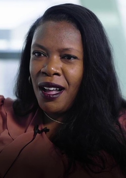 Джонс Ла'Ная (La’Naia Jones)