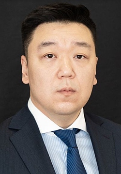 Югай Виктор Алексеевич