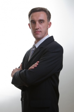 Емельяненко Денис