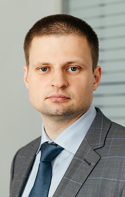 Рябов Андрей.