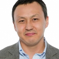 Хан Дмитрий Ильич