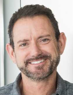 Томас Мойер (Thomas Moyer)