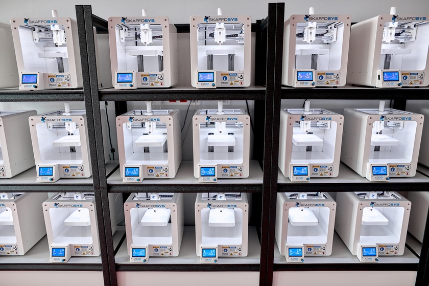 Кластер из 21 3D-биопринтера Skaffosys Lite. Фото: 3dprintingindustry.com