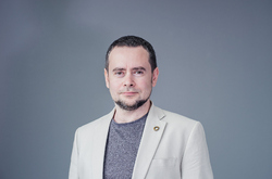 Гребенников Денис