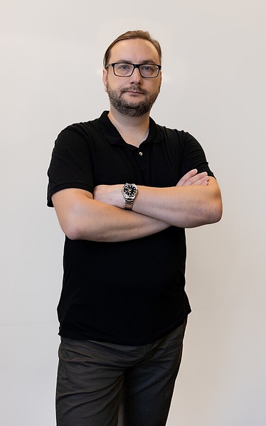 Файл:Anton karpov photo.jpg