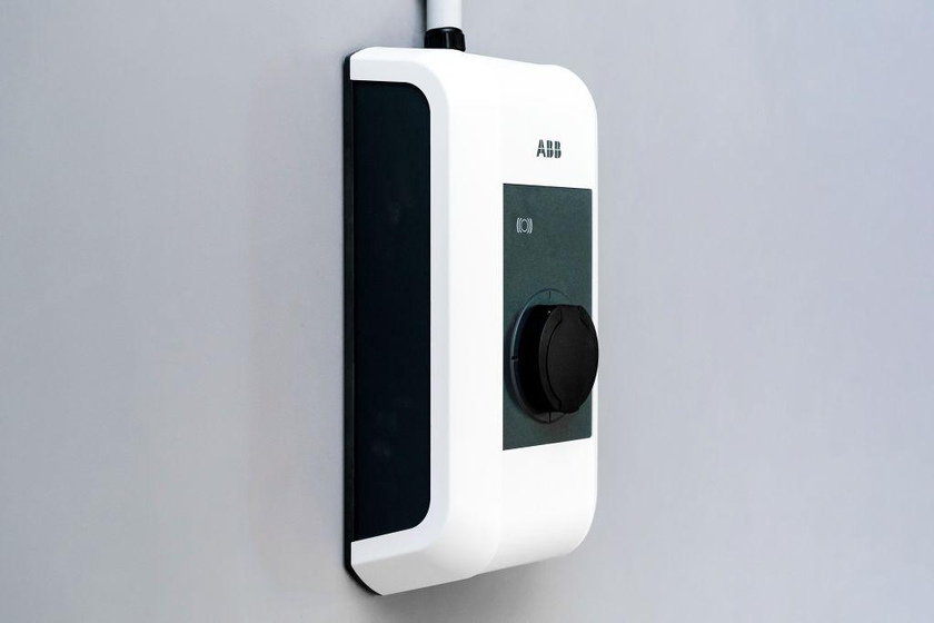 Зарядная станция ABB EVLuniс